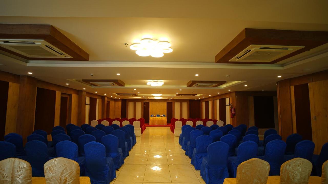 Regenta Central Somnath, Bhalpara Exteriör bild