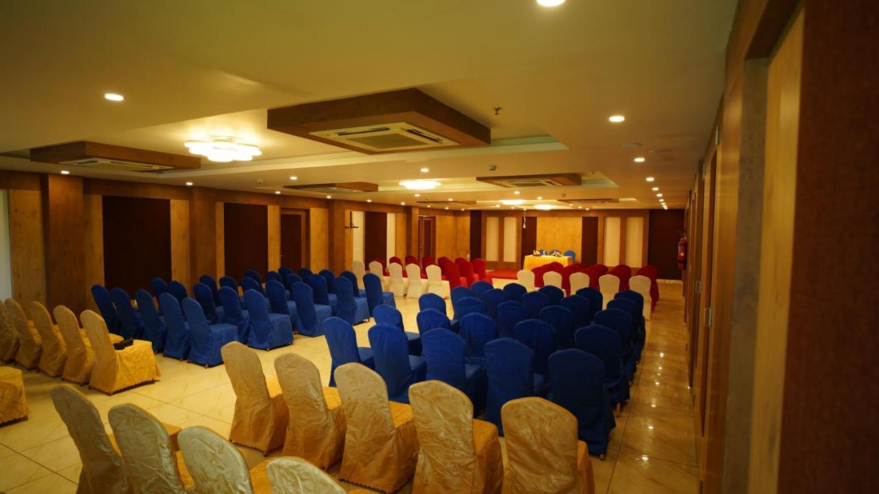 Regenta Central Somnath, Bhalpara Exteriör bild