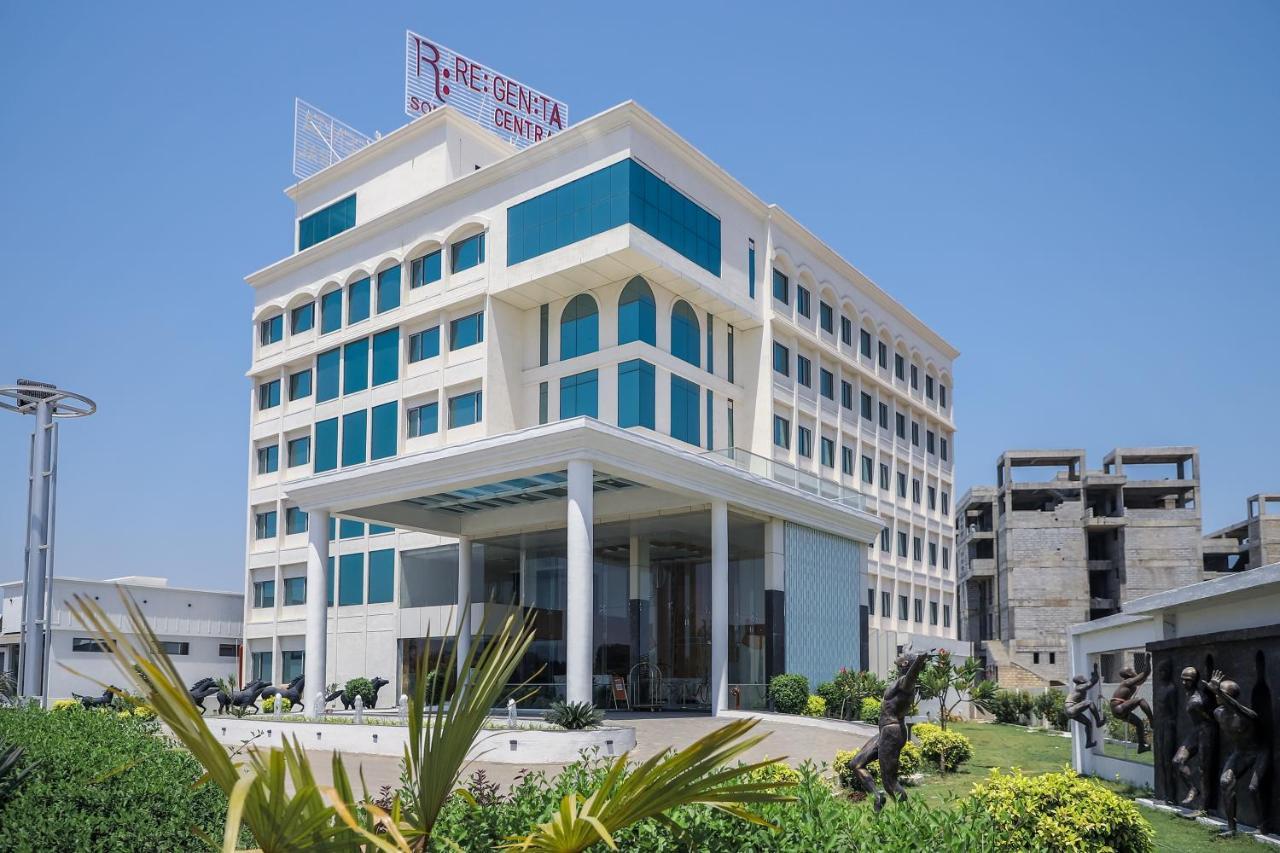 Regenta Central Somnath, Bhalpara Exteriör bild