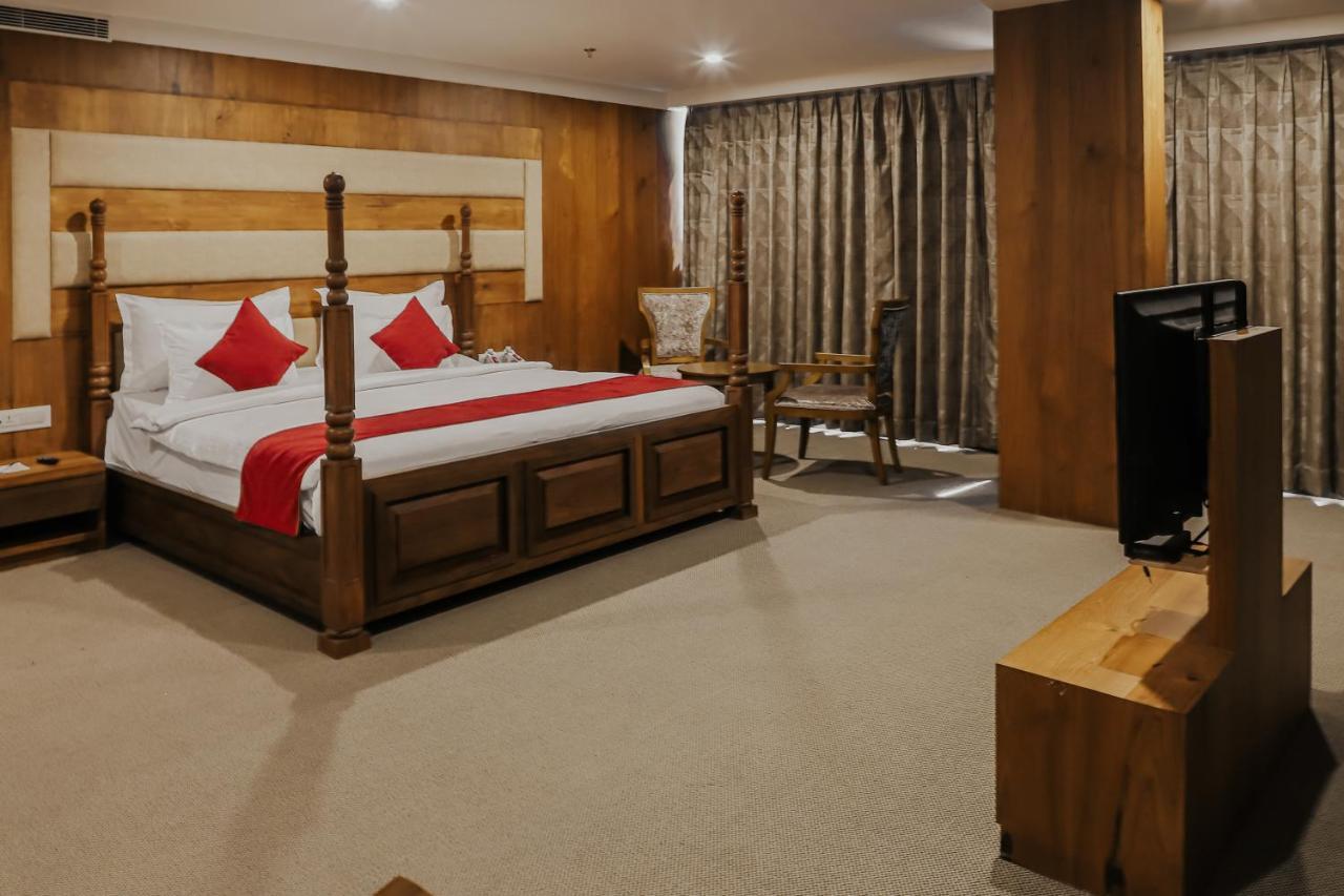 Regenta Central Somnath, Bhalpara Exteriör bild